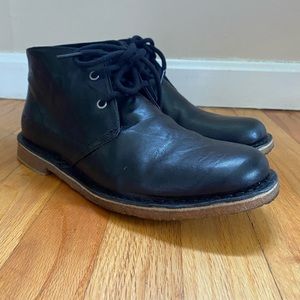 UGG Men’s Leighton Boots in Black with Twinsole
